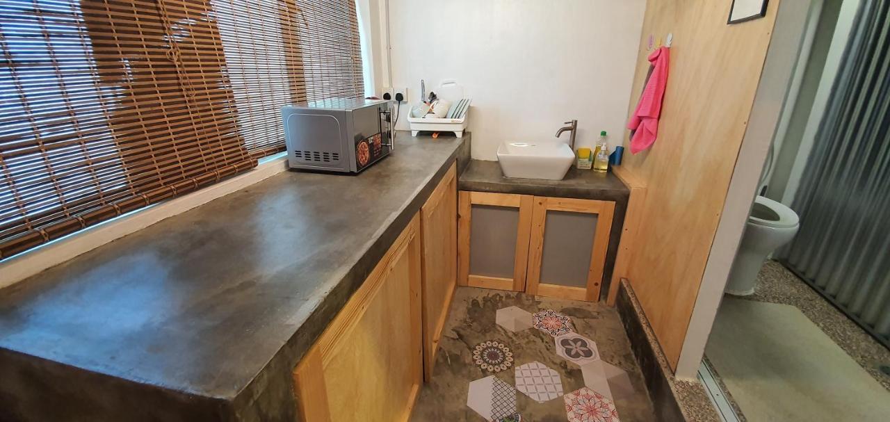 Tiny Home Мири Экстерьер фото
